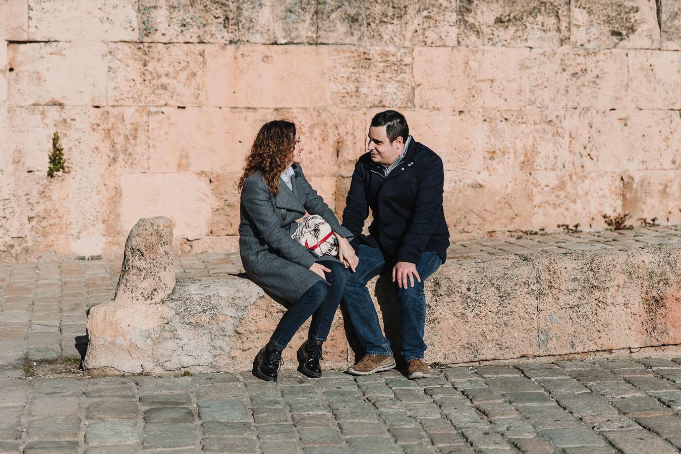 pedir la mano en el puente de triana